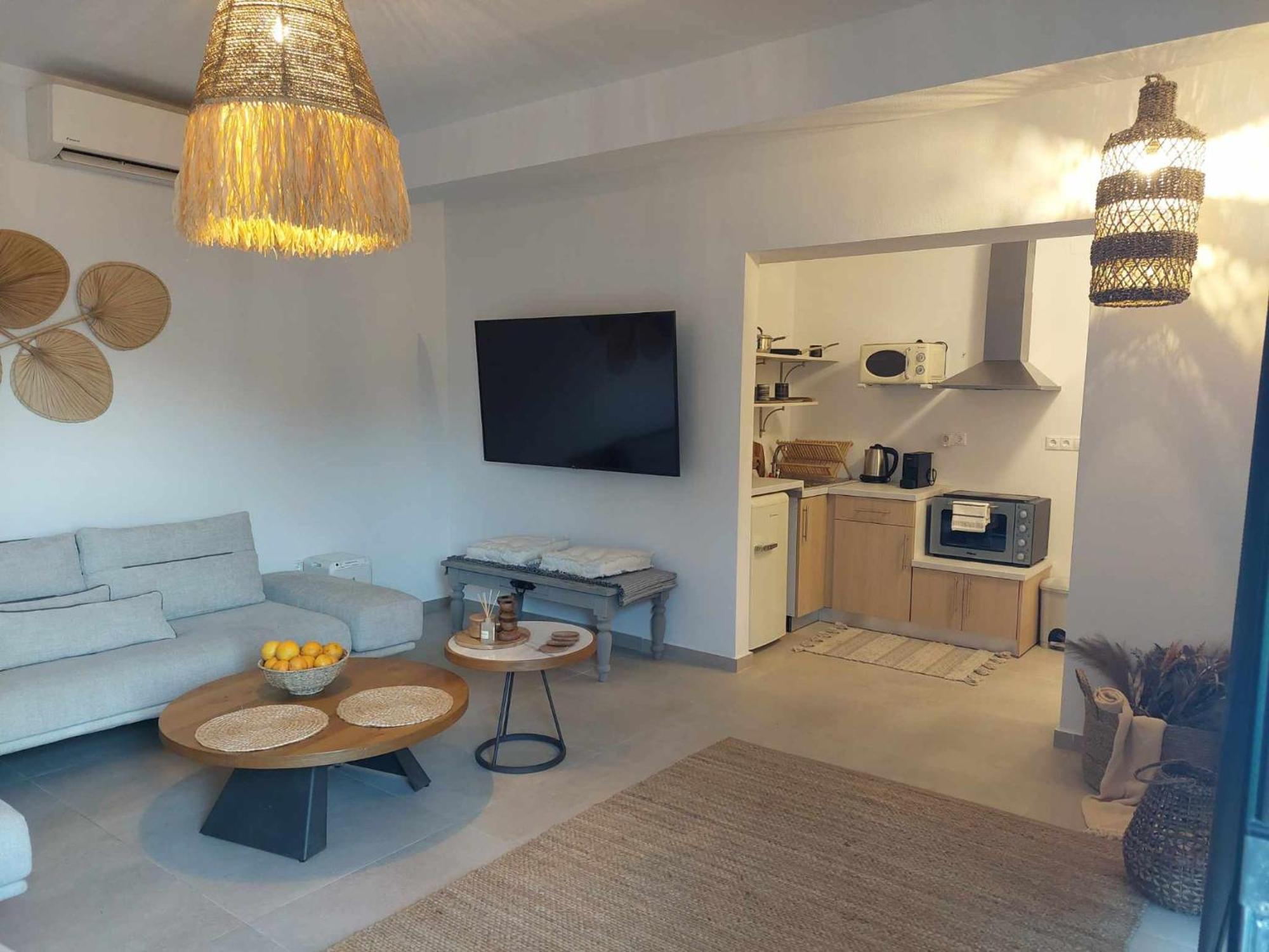 Maya Apartments, Modern And Convenient Apartments With Private Parking Skiathos-Stadt Exterior foto