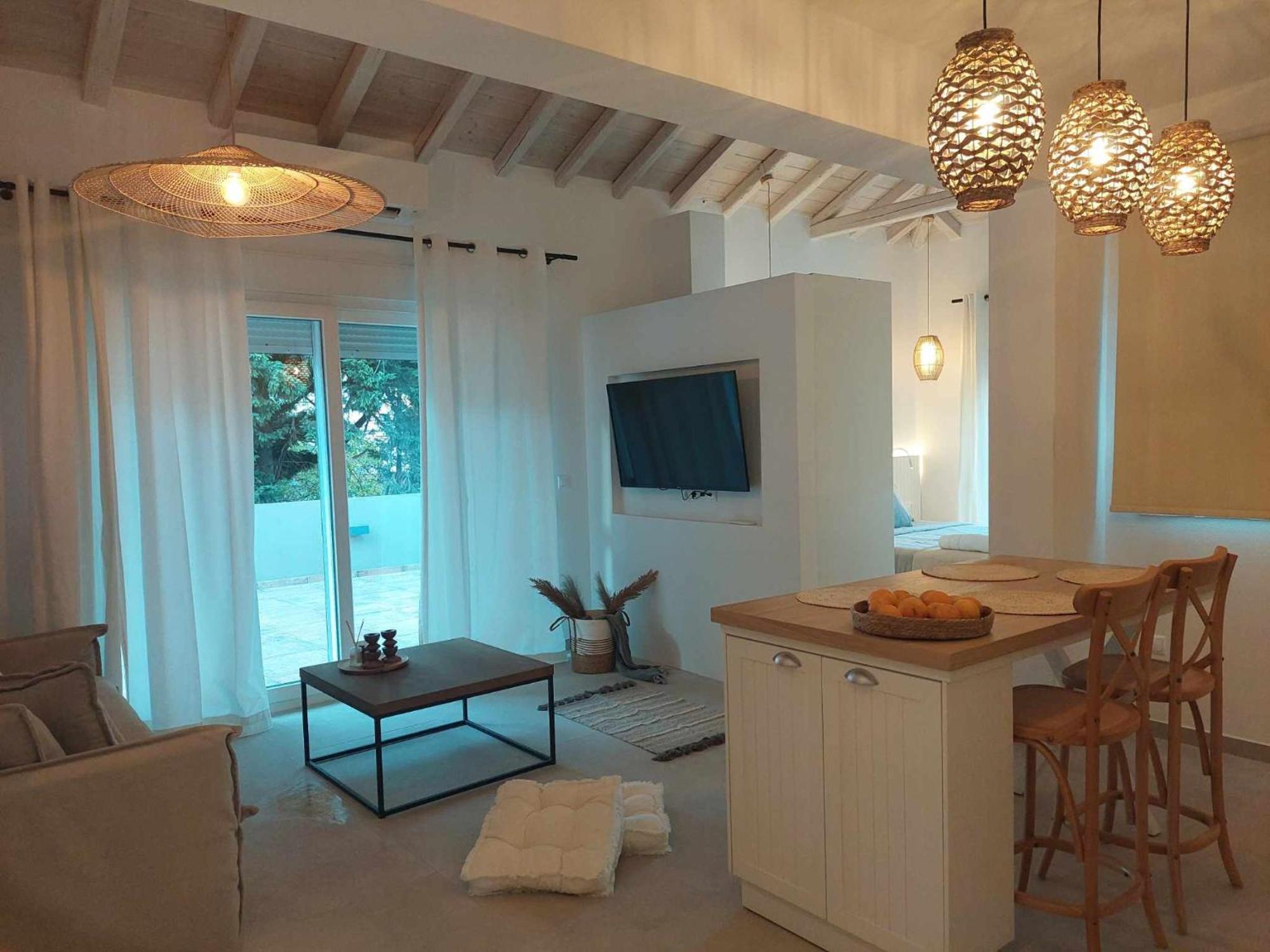 Maya Apartments, Modern And Convenient Apartments With Private Parking Skiathos-Stadt Exterior foto