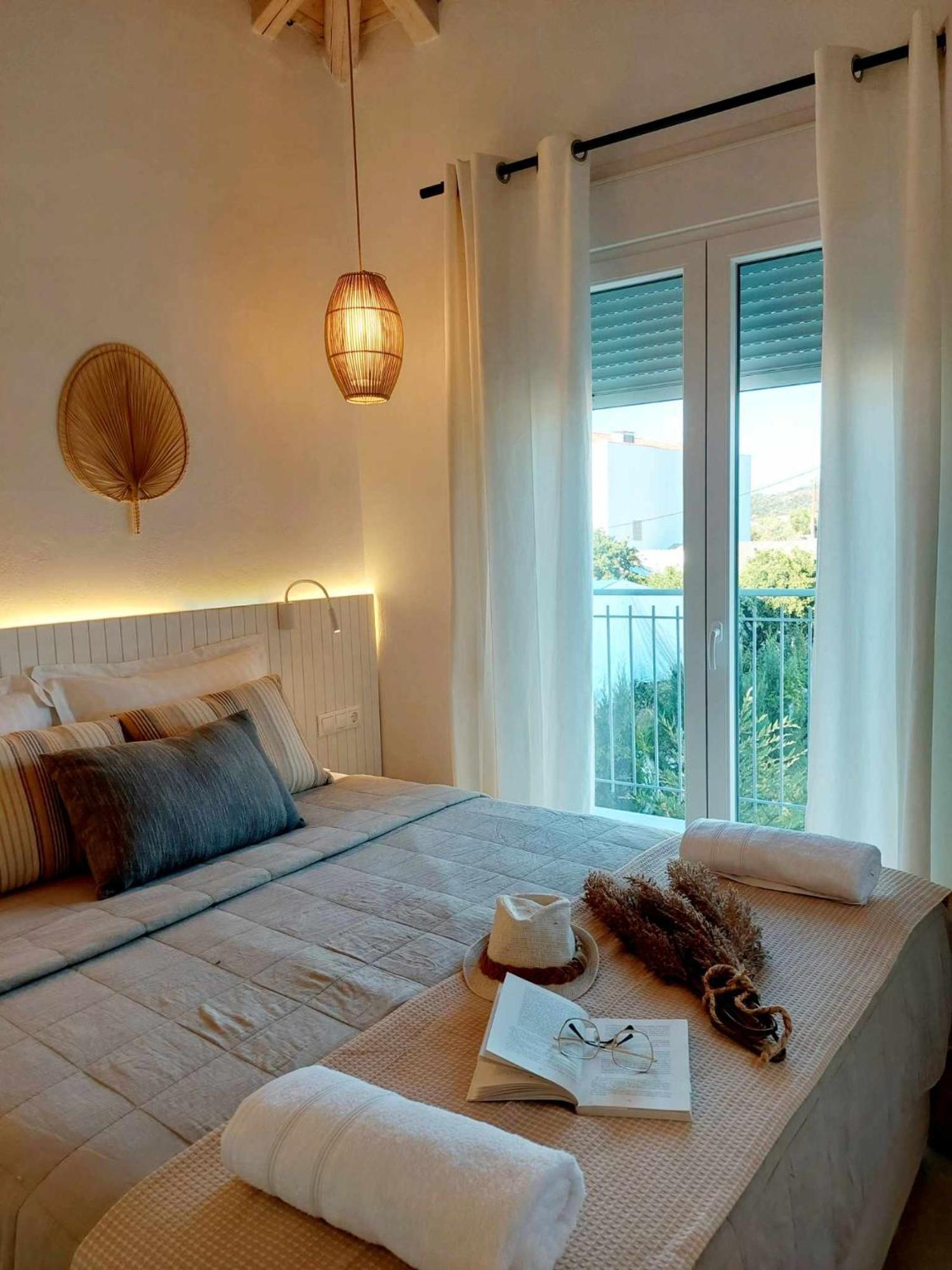 Maya Apartments, Modern And Convenient Apartments With Private Parking Skiathos-Stadt Exterior foto