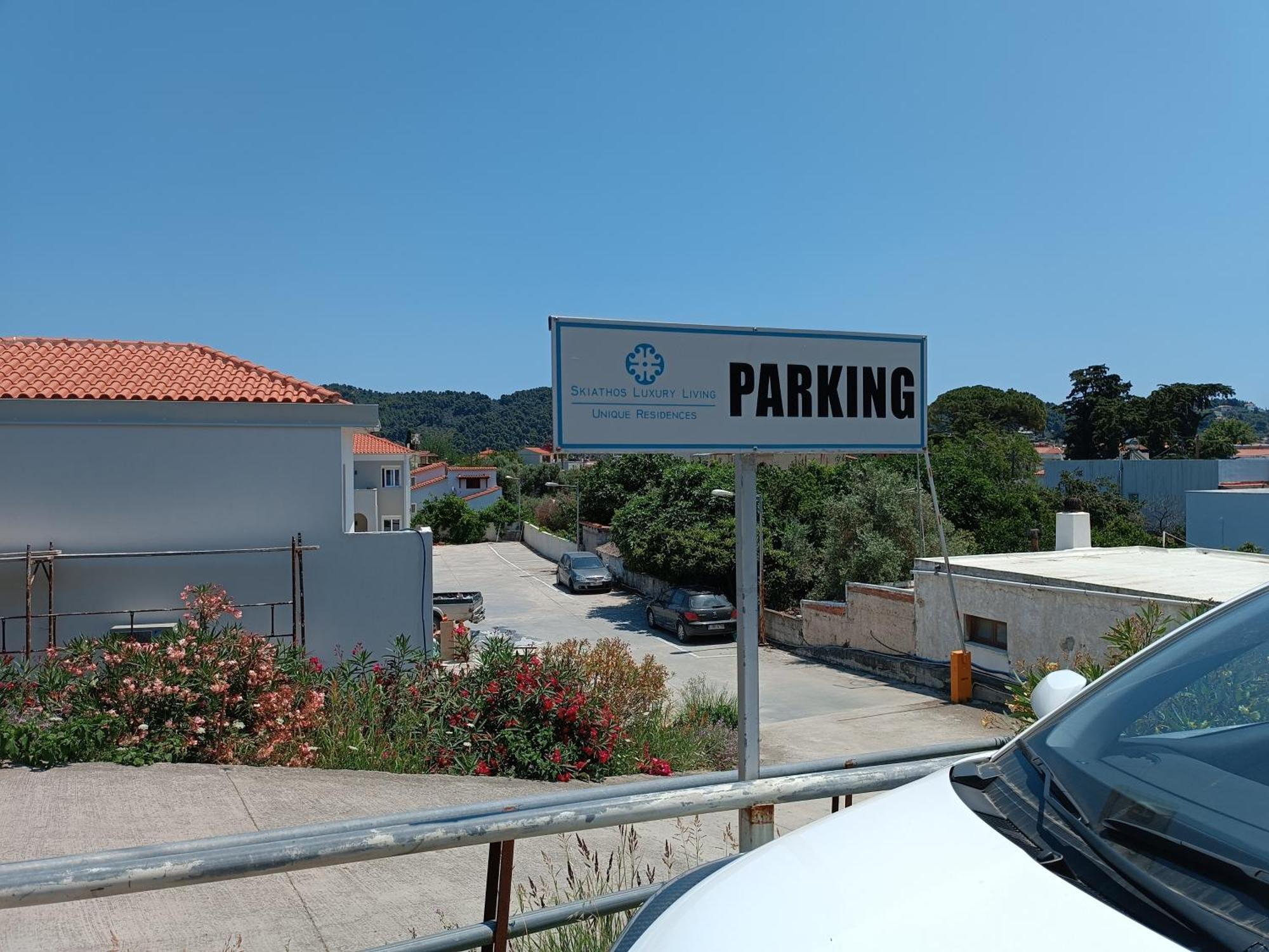 Maya Apartments, Modern And Convenient Apartments With Private Parking Skiathos-Stadt Exterior foto