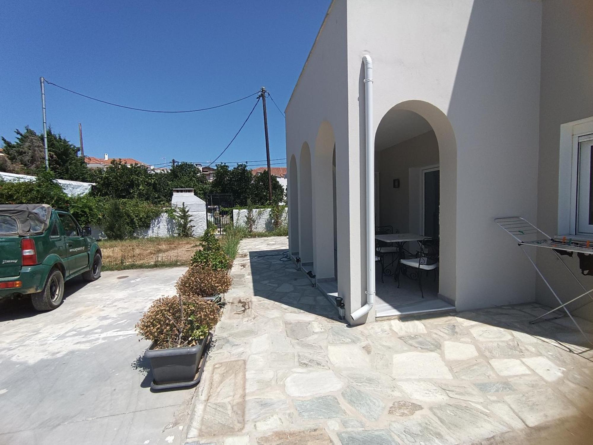 Maya Apartments, Modern And Convenient Apartments With Private Parking Skiathos-Stadt Exterior foto